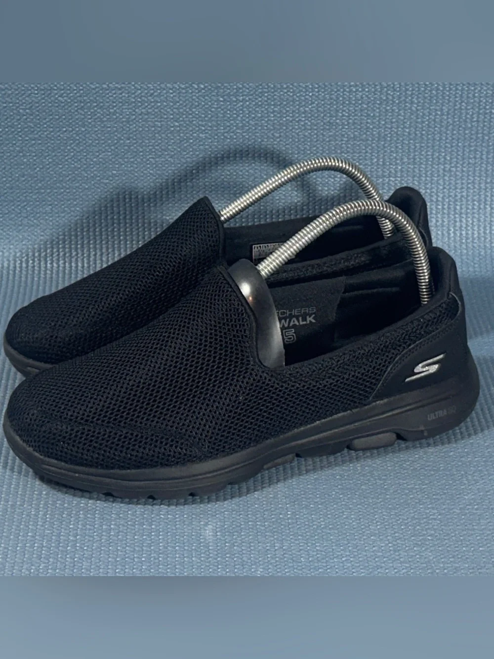 Skechers Women’s Black GoWalk 5 Ultra Go Casual Slip On Shoes Size 8.5